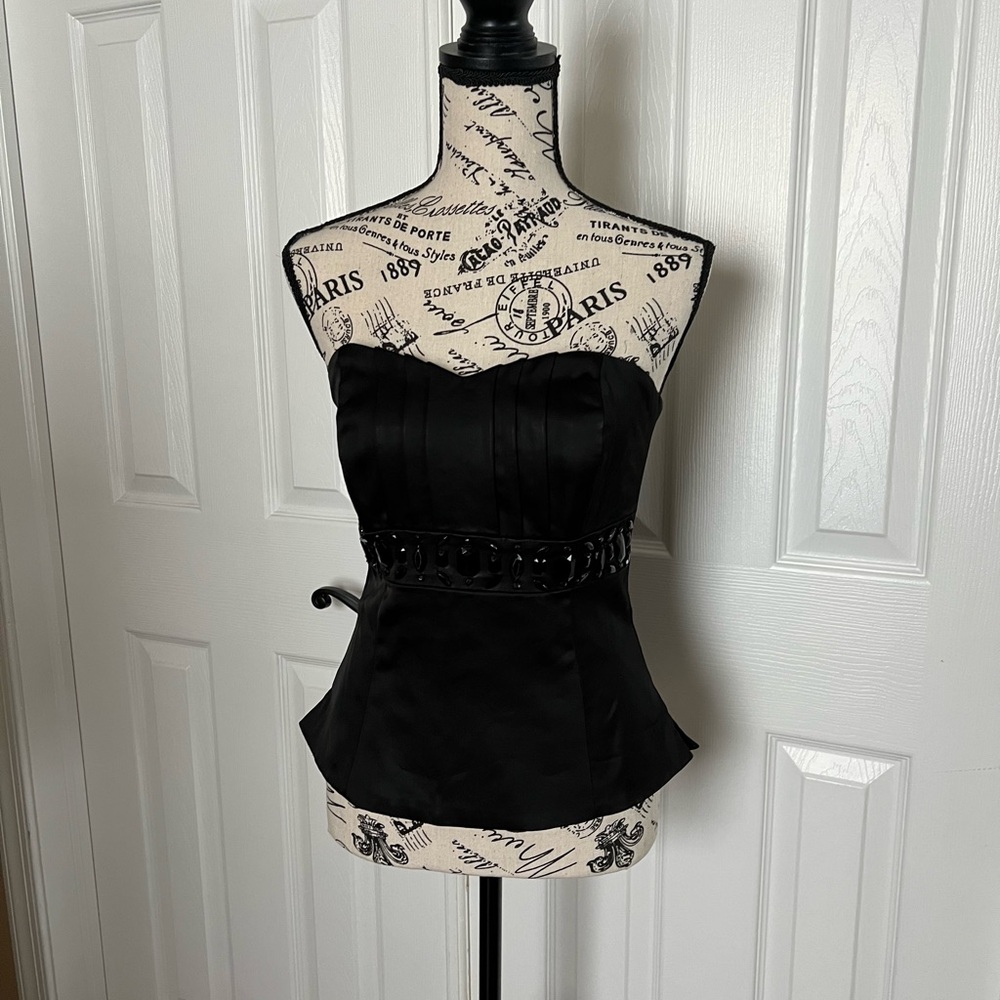 Elegant Black Strapless Top